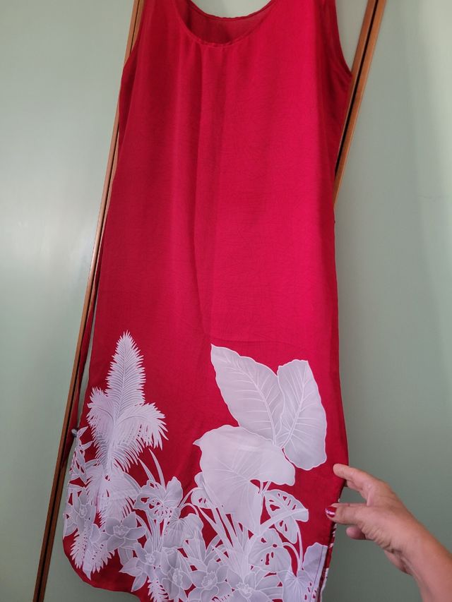 Vestito lungo rosso floreale