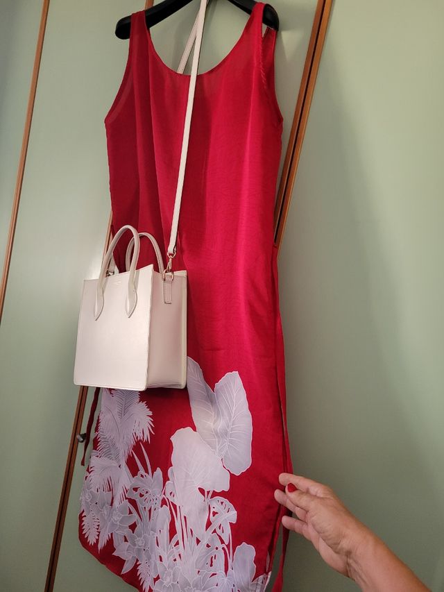 Vestito lungo rosso floreale