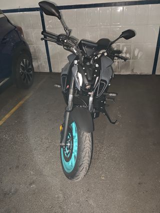 Yamaha MT-07: Naked 2024