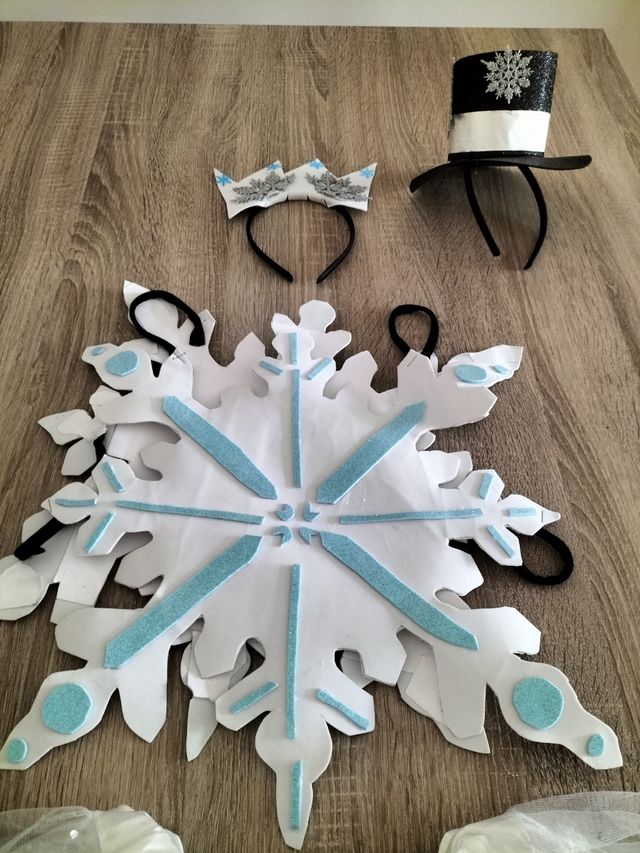 Disfraz copo nieve: falda+corona+sombrero