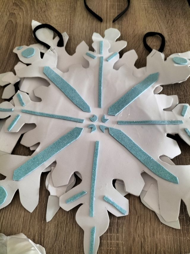 Disfraz copo nieve: falda+corona+sombrero