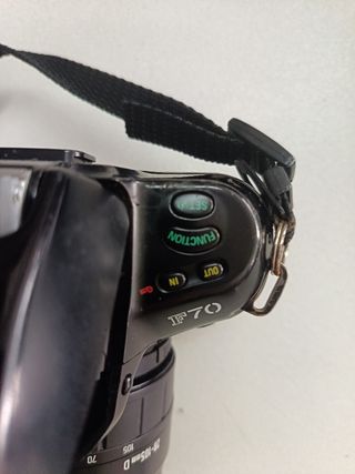 Nikon F70: Cámara analógica vintage