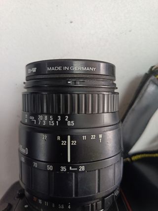 Nikon F70: Cámara analógica vintage