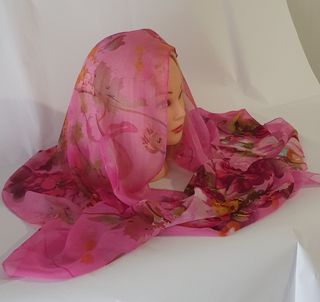 Foulard in seta rosa floreale