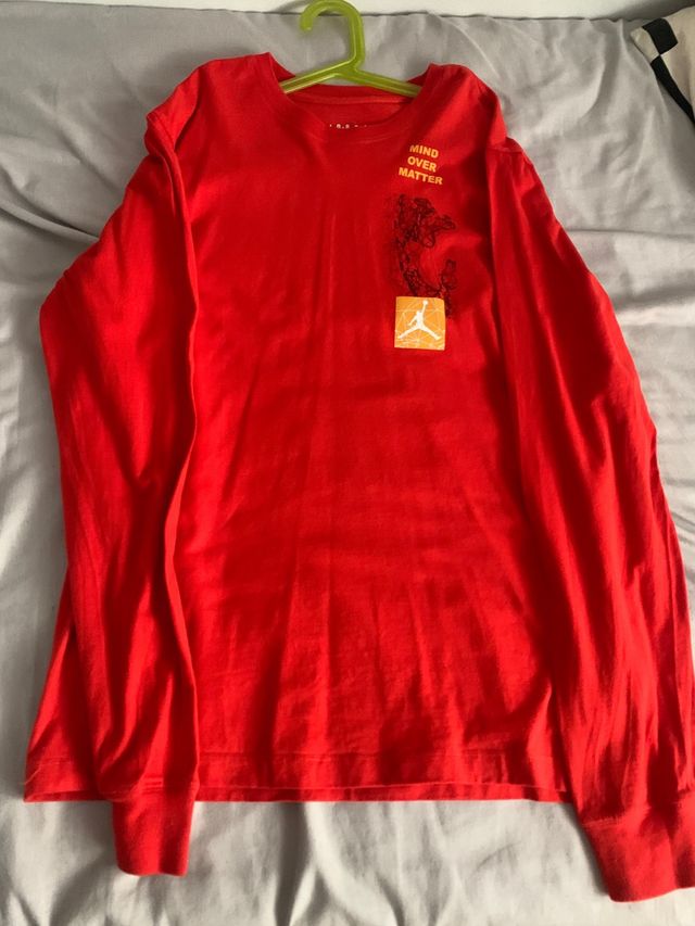 Camiseta Jordan roja - Talla S