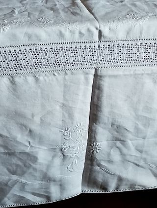Tovaglia lino vintage ricamata