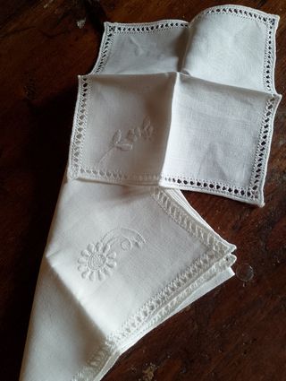 Tovaglia lino vintage ricamata