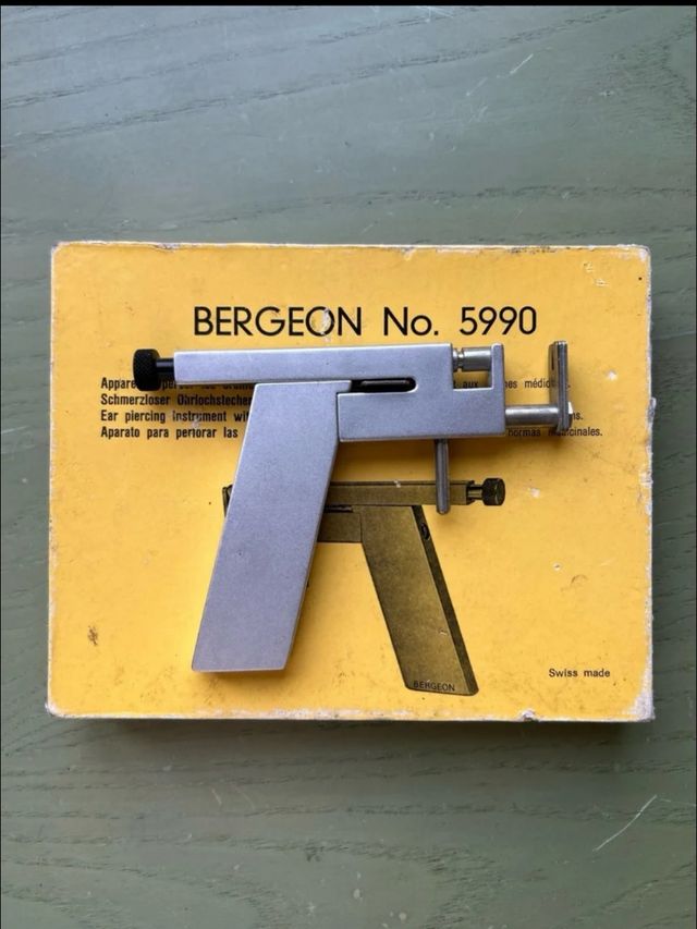 Perforadora orejas Bergeon 5990