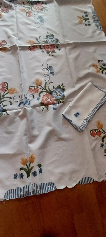 Mantelería 6 servicios - 1,30x1,80m