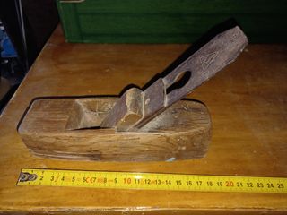 Cepillo carpintero antiguo