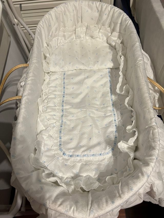 Cuna Moisés bebé - Complementos incluidos