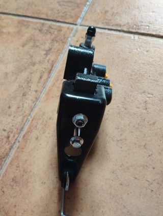 Compensador freno Nissan