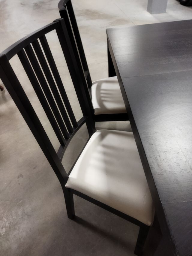 Mesa comedor + 4 sillas