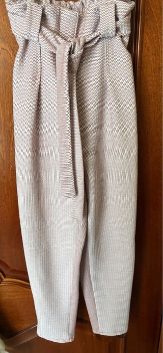 Mono beige y rosa 