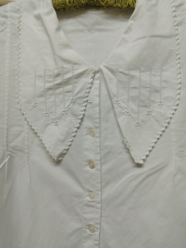 Camisón antiguo algodón bordado