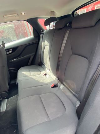 Jaguar F-Pace 2.0L i4D AWD Automático Portfolio