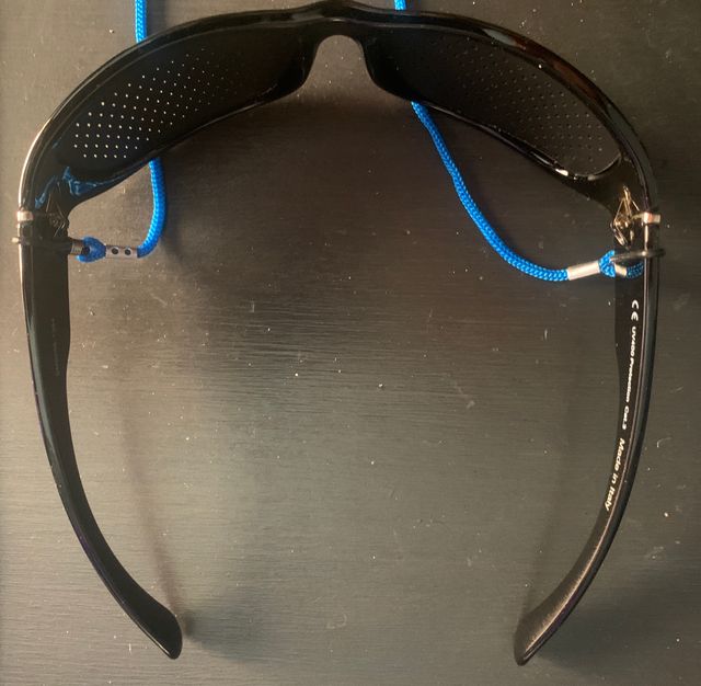 Occhiali Stenopeici Neri