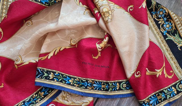 Foulard Vintage Pierre Balmain