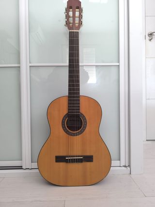 Guitarra española clásica niño
