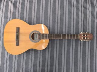 Guitarra española clásica niño