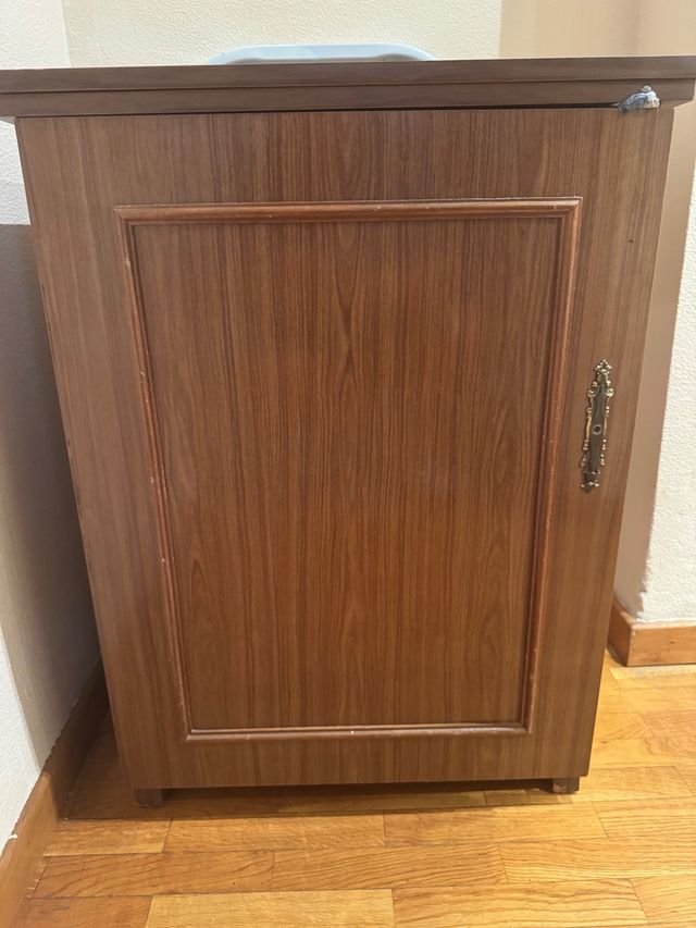 Máquina coser Alfa + mueble