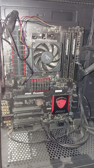Torre PC MSI MAG FORGE 