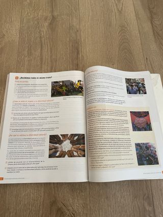 Geografía e Historia. 3 Secundaria. Revuela