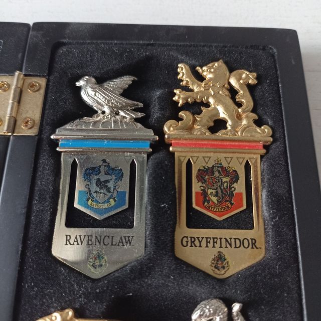 Marcapáginas metálicos Hogwarts