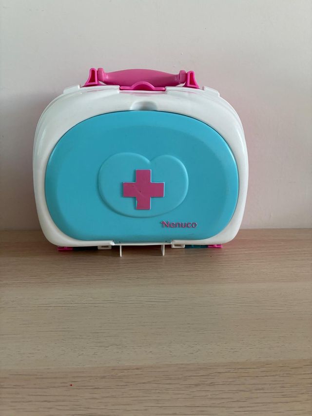 Maletín doctora nenuco