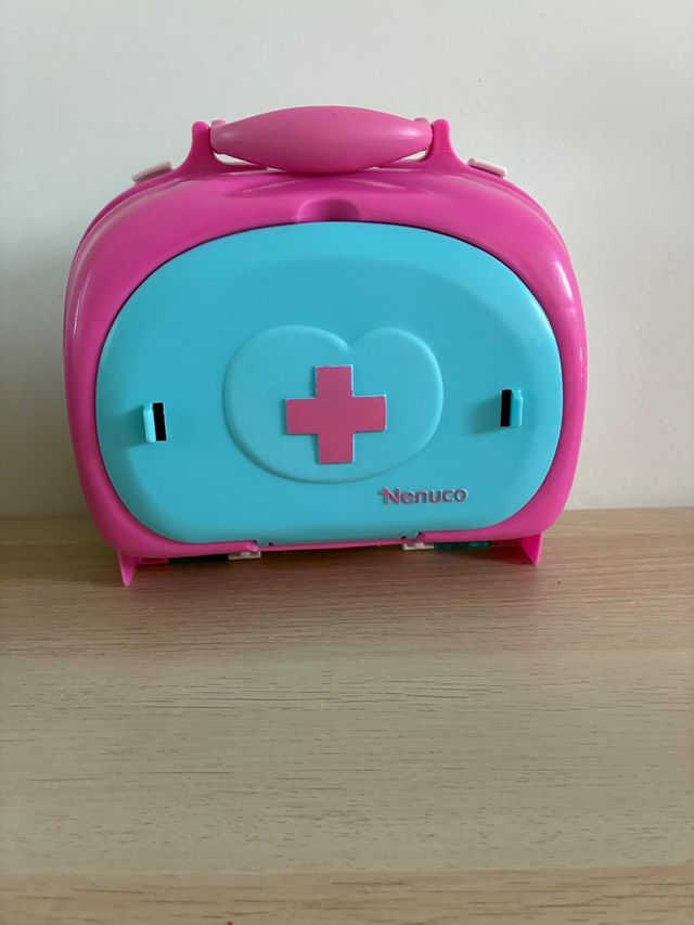 Maletín doctora nenuco