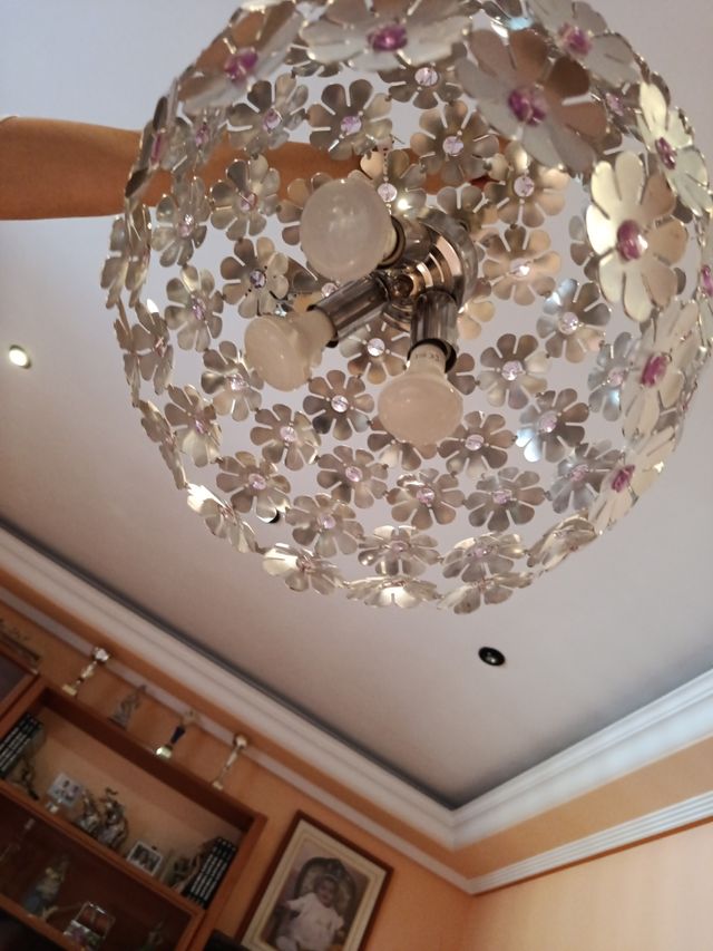 Lámpara dormitorio infantil - Flores