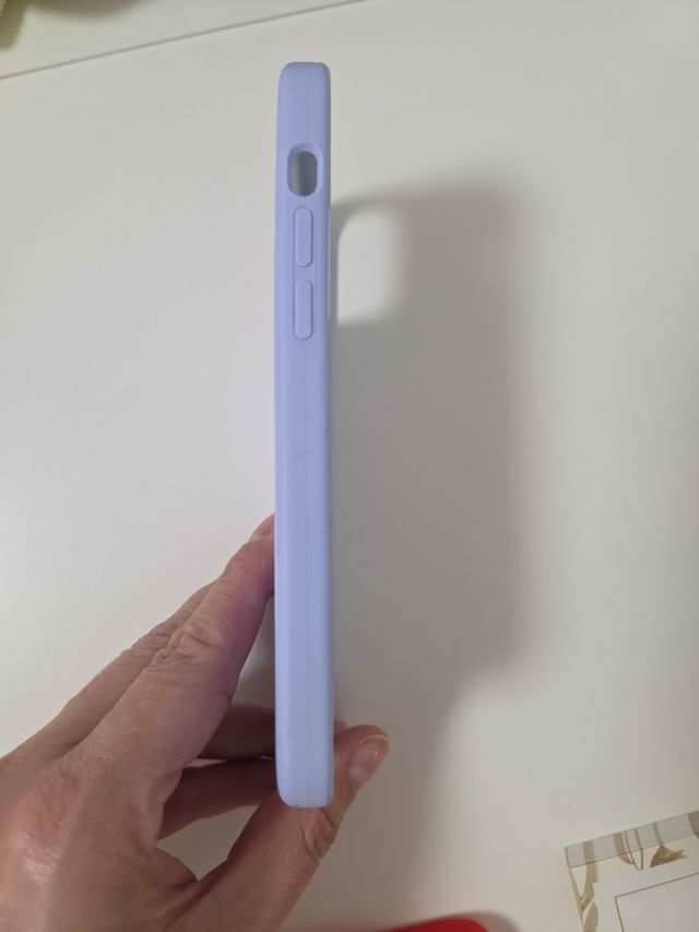 Custodia in silicone blu per iPhone 12