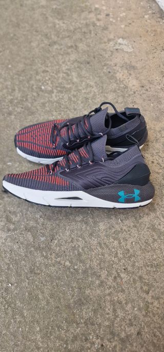 Zapatillas Under Armour Hovr Phantom - Gris/Rojo