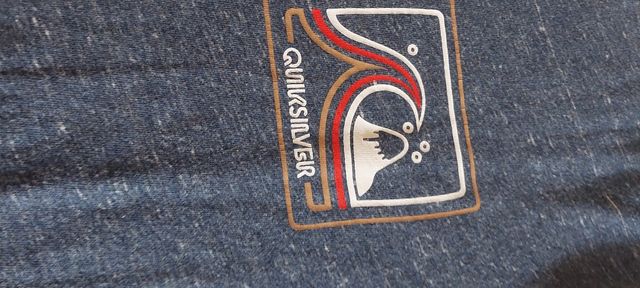 Camiseta Quiksilver gris