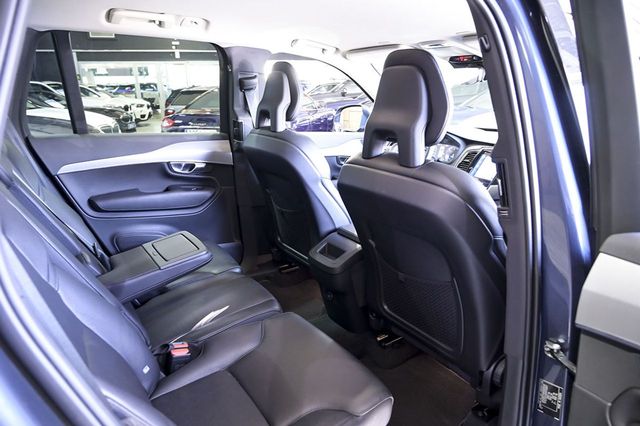 Volvo XC90   2.0 B5 D AWD Momentum Pro Auto 
