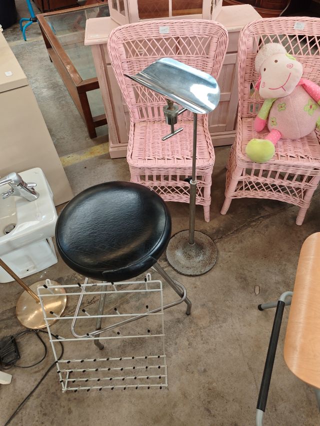 Taburete médico vintag.....