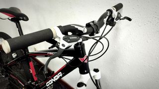 CONOR 7200 MOUNTAIN BIKE.