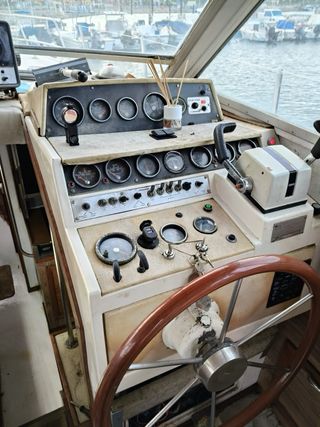Barco motor clásico