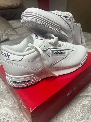Reebok Classic Leather - Blancas - EU 39