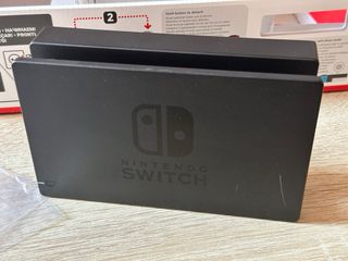 Nintendo Switch + Mario Kart 8 Deluxe