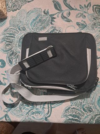 Portátil Asus blanco - Netbook