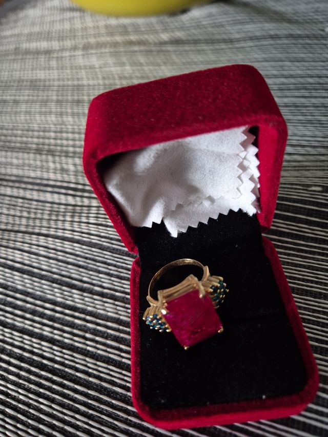 Anello oro 9kt rubino zaffiri