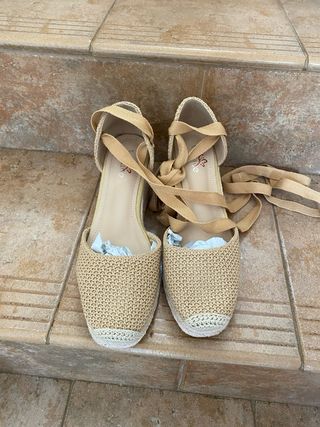 Alpargatas beige de esparto