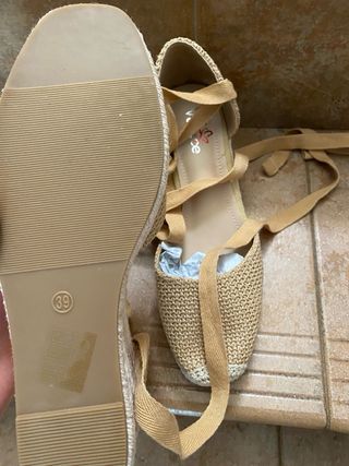 Alpargatas beige de esparto