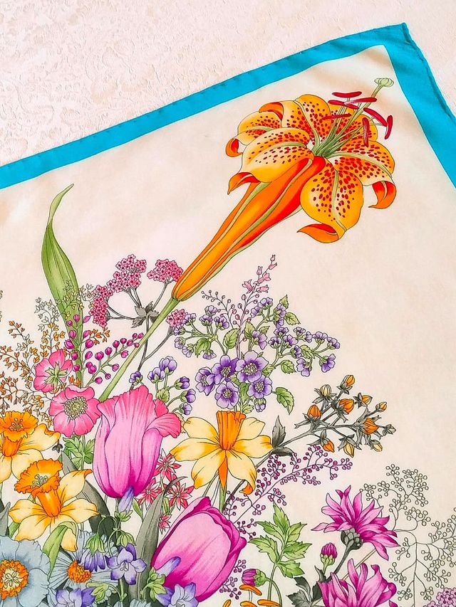 Gucci foulard sciarpa vintage floreale