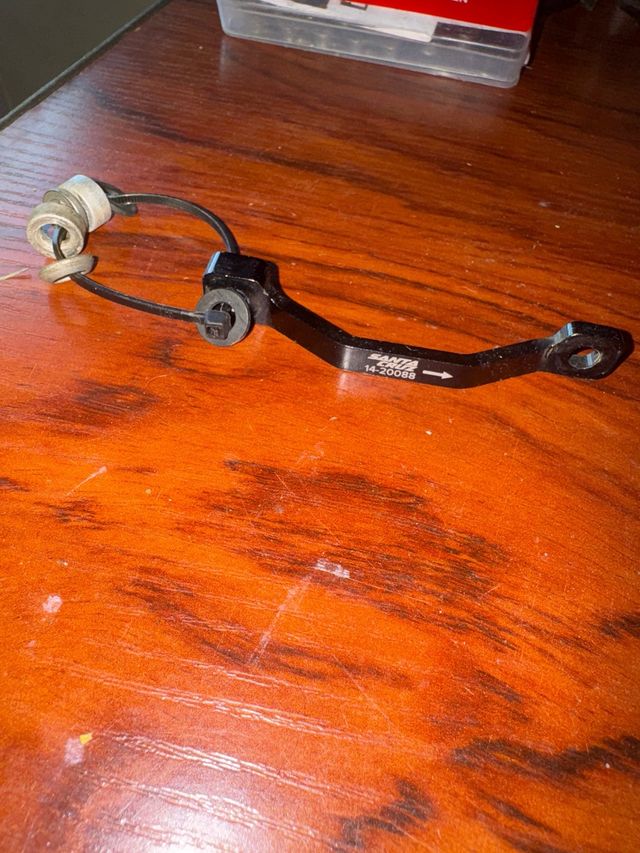 Adaptador de freno Santa Cruz 14-20088