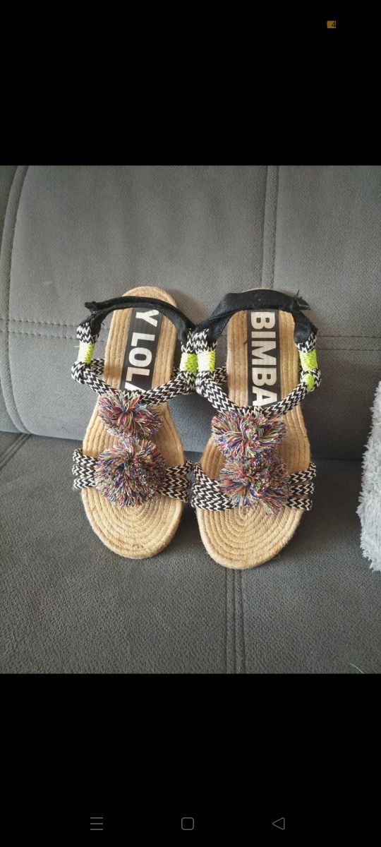 Sandalias Bimba y Lola-Beige