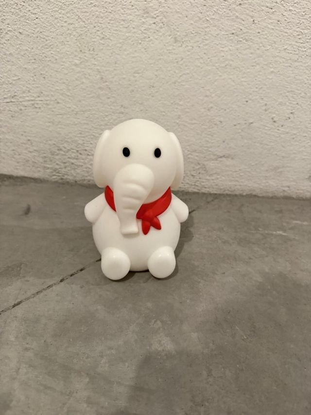 Lampara elefante bebé