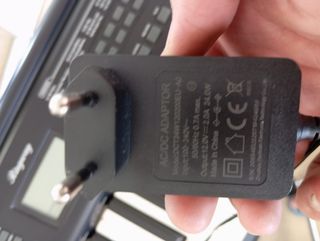 Teclado Ringway TB100 Neewer