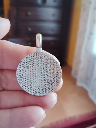 Colgante Bulgari plata y esmalte negro.